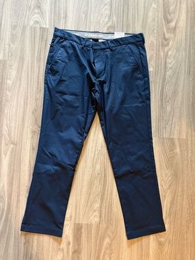 St. John's Bay Men's Navy Chinos